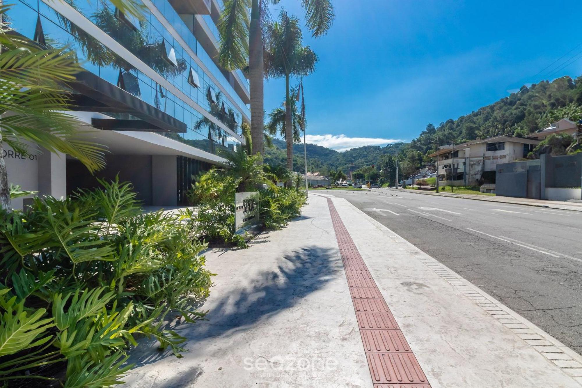 Predio C/ Piscina Ao Lado Balneario Shopping Em Bc - Tso * Balneario Camboriu